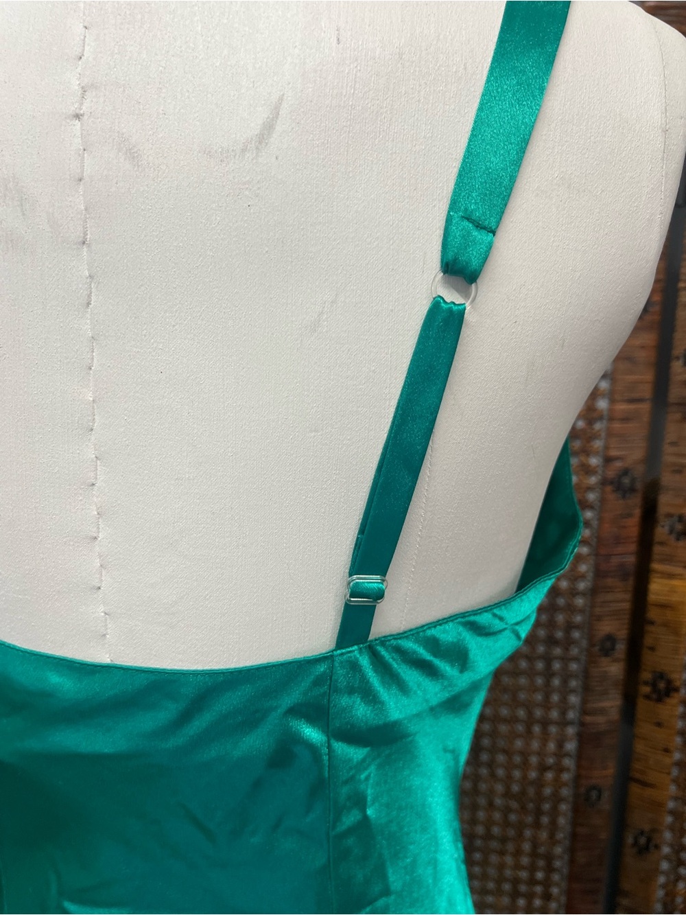 Vintage Victoria’s Secret gold label green long nightgown lace petite guessing s - Picture 13 of 15